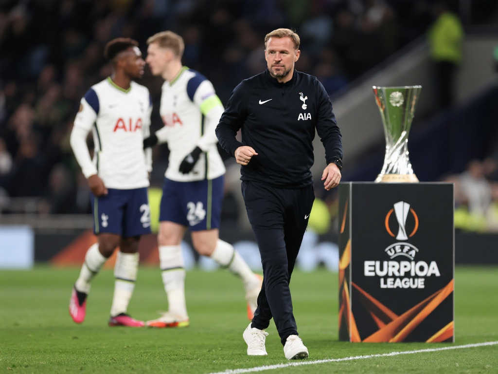 仍然表现出 仍然表现出